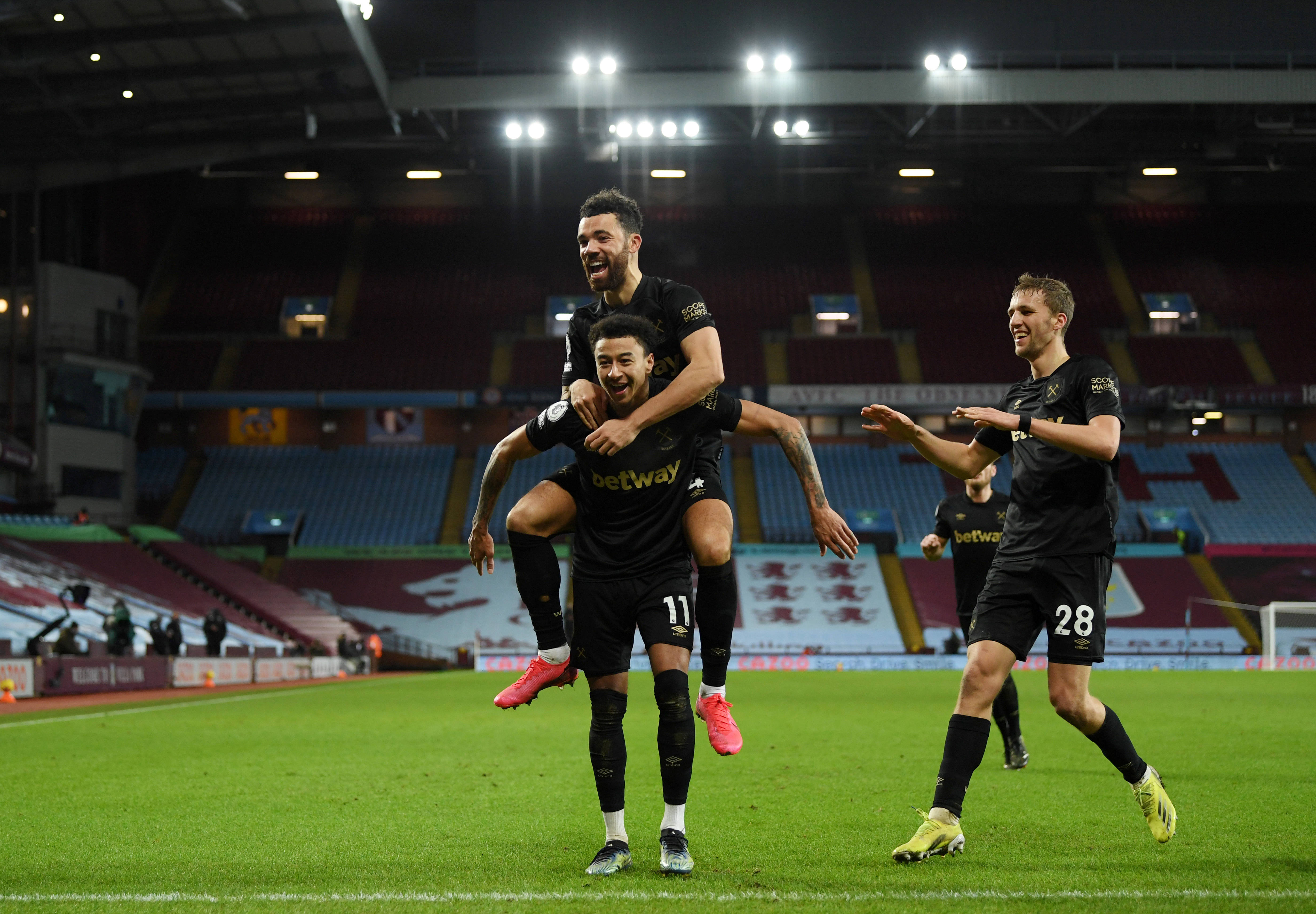 拉波尔塔：希望巴萨能在诺坎普斩获更多胜利，切尔西不好对付（拉波尔塔：盼巴萨在诺坎普赢下更多比赛，切尔西并非易与之师）