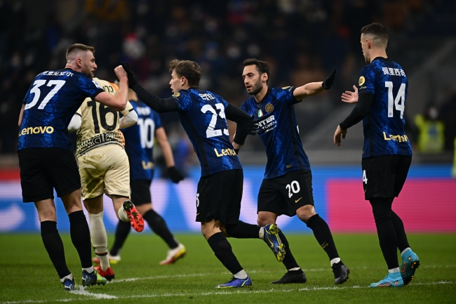 “苏超”决赛进行在即，人民海军泰州舰、南通舰为主队加油（“苏超”决战在即，人民海军泰州舰、南通舰为主队助威）