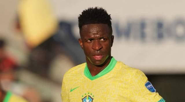 哈登近五战场均38+7+7，比肩詹姆斯成历史第二人（哈登近五场轰38+7+7，追随詹姆斯成历史第二人）