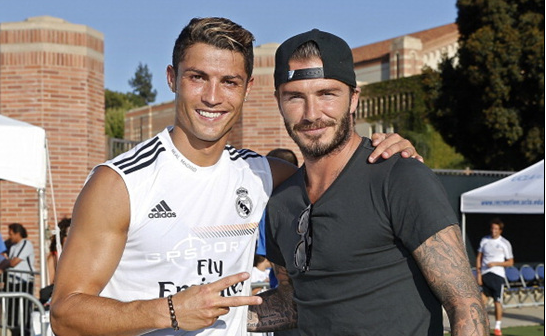 大魔王也来了！张怡宁现场观战（张怡宁亲临现场观赛，“大魔王”到场助阵）