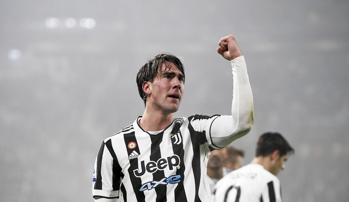 珀斯主帅：我是球队的昆汀·塔伦蒂诺，足球会占据我全部生活（珀斯主帅自称球队的塔伦蒂诺：足球占据了我的全部生活）