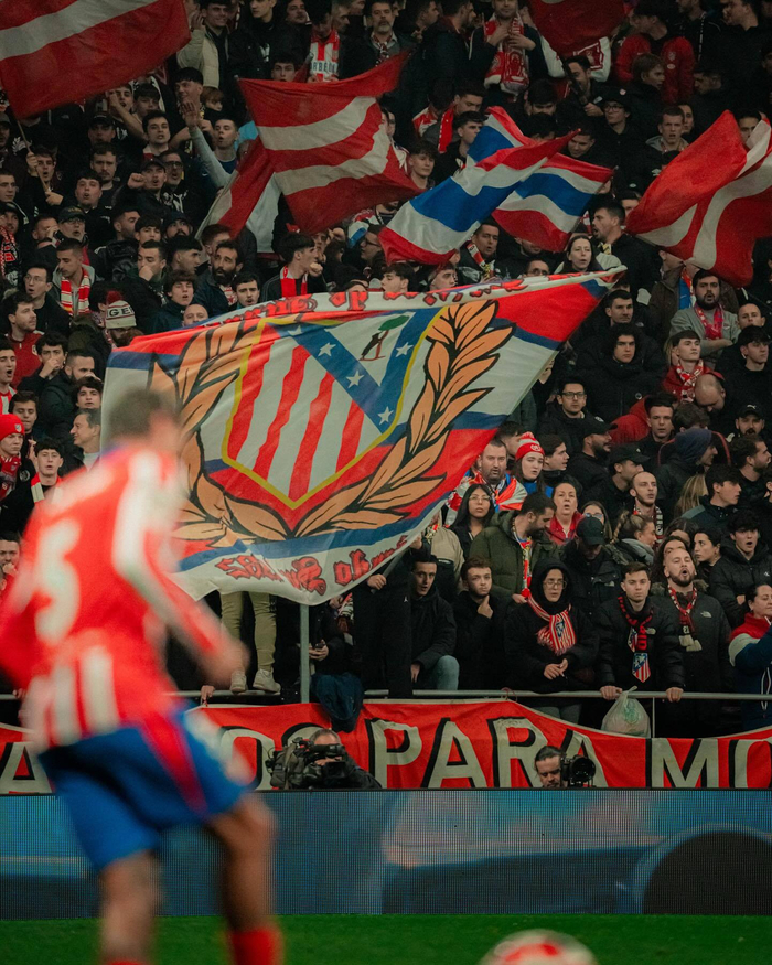 记者：洛伦佐-卢卡被推荐给尤文，但尤文专注签中场和右后卫（记者：洛伦佐-卢卡被荐至尤文，但尤文目前更侧重引进中场和右后卫）