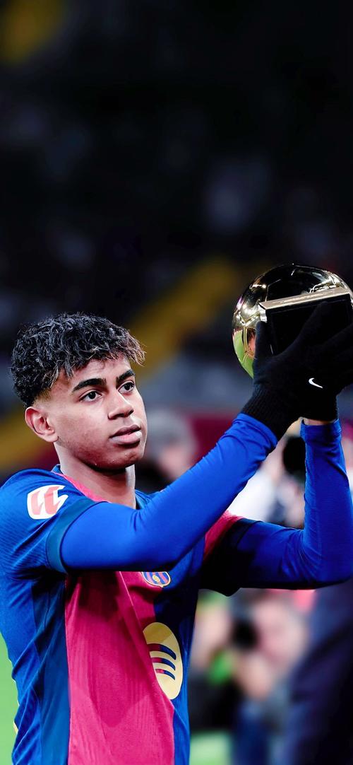 欧冠切尔西vs巴萨裁判安排：斯洛文尼亚裁判温契奇执法（欧冠切尔西战巴萨裁判确定：斯洛文尼亚裁判温契奇将执法）