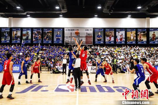 TA：恩昆库获准缺席季前训练，多家俱乐部已询问他的情况（TA：恩昆库获准缺席季前集训，多家球队已打听其动向）