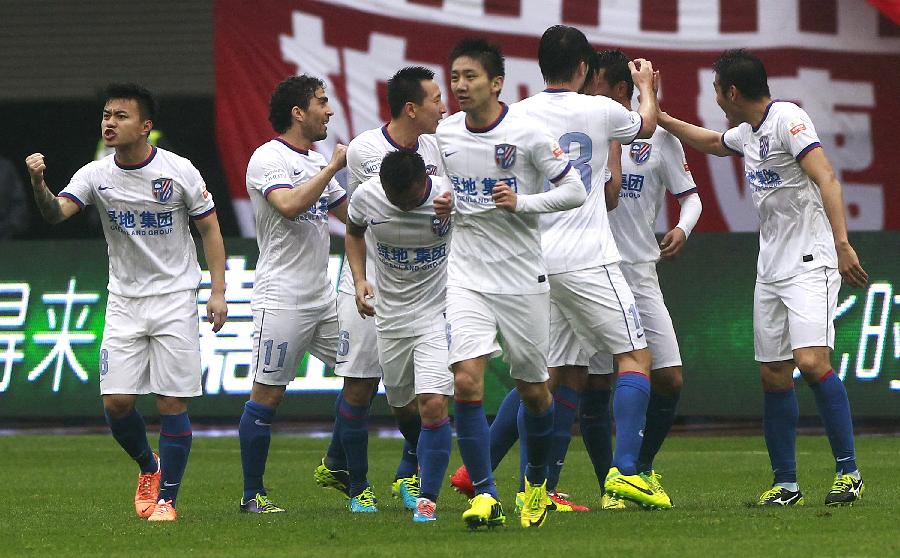 获赛事最佳：法国U16队长对签约阿森纳／巴萨持开放态度（荣膺赛事最佳，法国U16队长称愿考虑加盟阿森纳或巴萨）