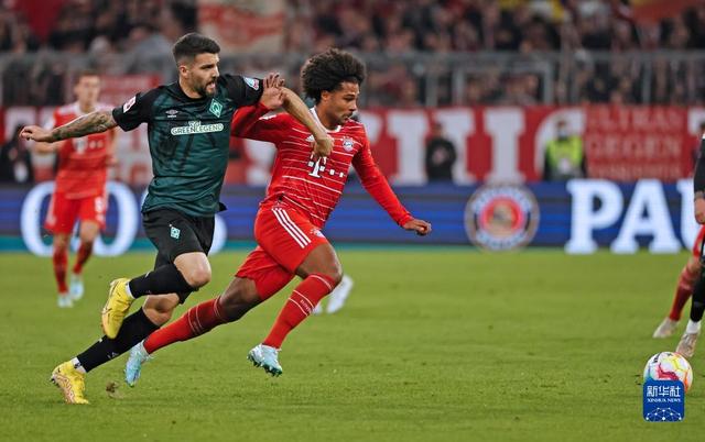 船记：我跟队报道多年，凌晨赶走队史GOAT真是头回见（船记：随队多年 头一次见凌晨送走队史第一人）