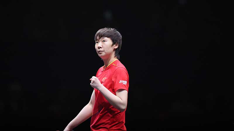 足球国足新星连续两轮破门，迅速走红（国足新秀两轮连破门，火速走红）