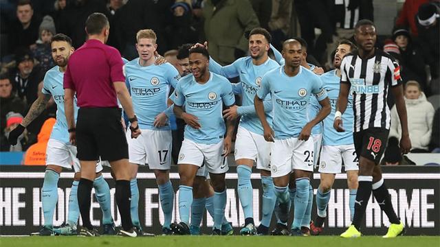 半场开香槟，兰德维尔以为自己稳了，没想到查里尔的输出还在后面！（半场提前庆祝，兰德维尔自认胜券在握，岂料查里尔后程火力更猛！）